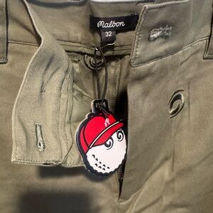 NWT Malbon Pant- Size 32- Worn by Jason Day in Navy!